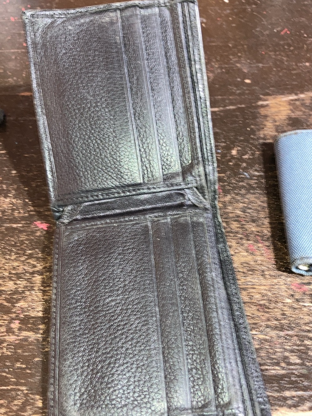 4 miscellaneous wallets - Picture 8 of 9